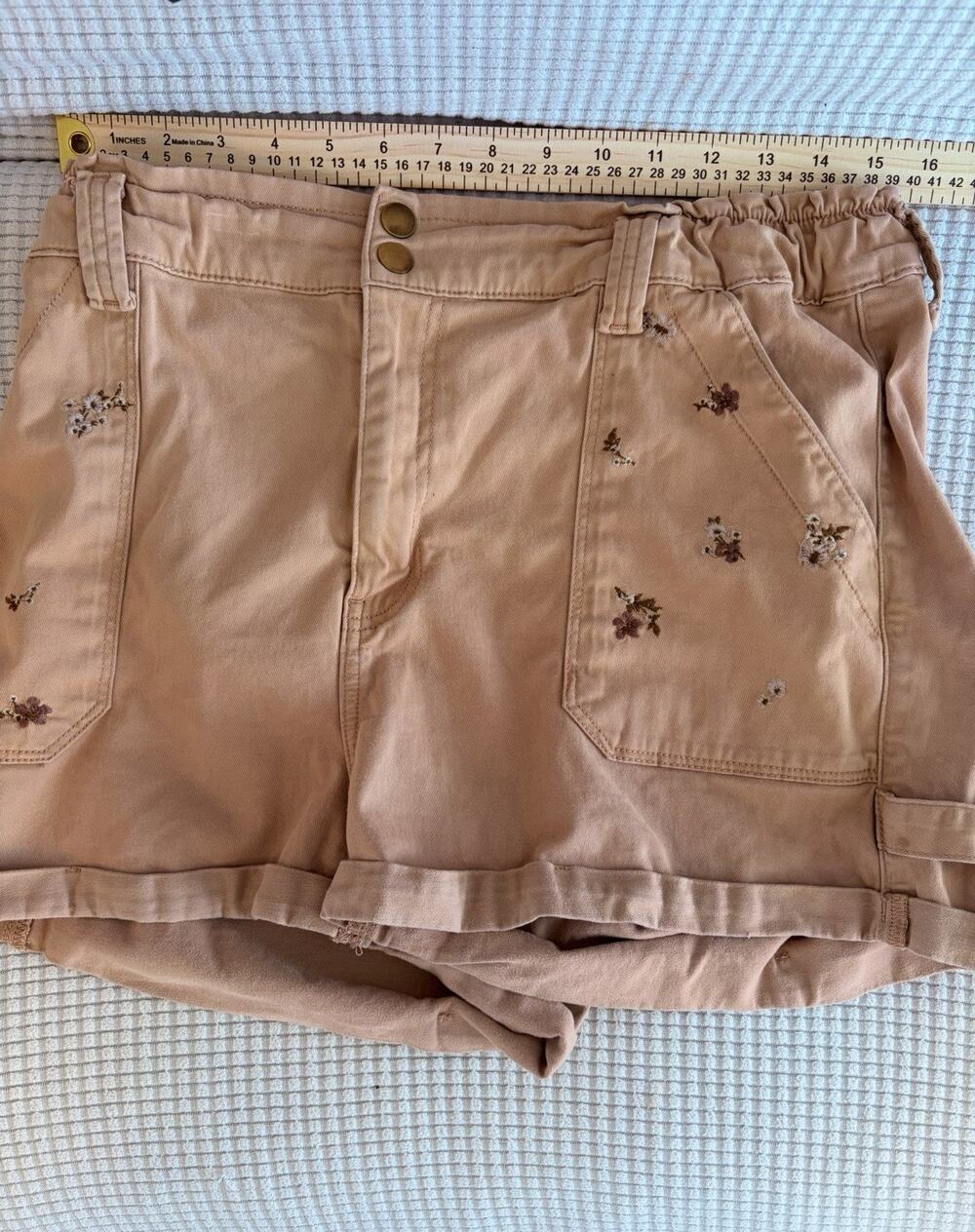 Arizona Jean Co Paperbag Waist Shorts Women's Size 15 Peach Floral Embroidered
